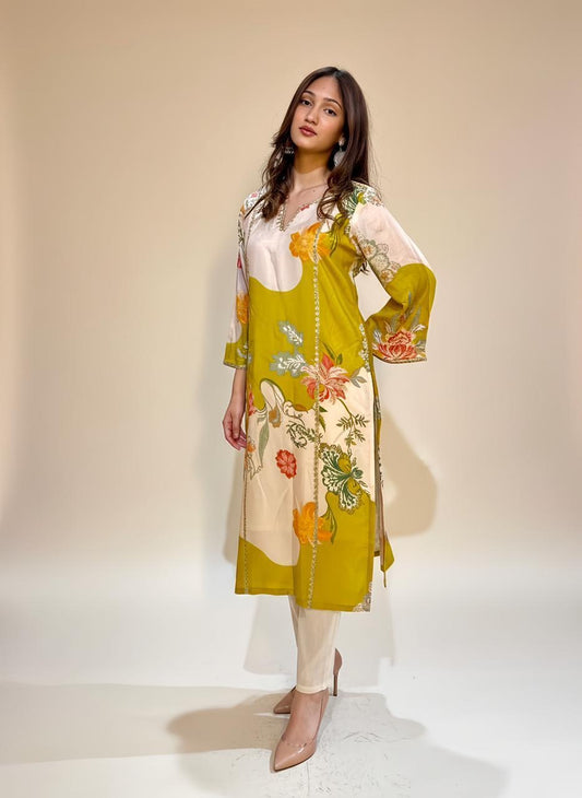 Vanya – Cambric Cotton Kurta Set